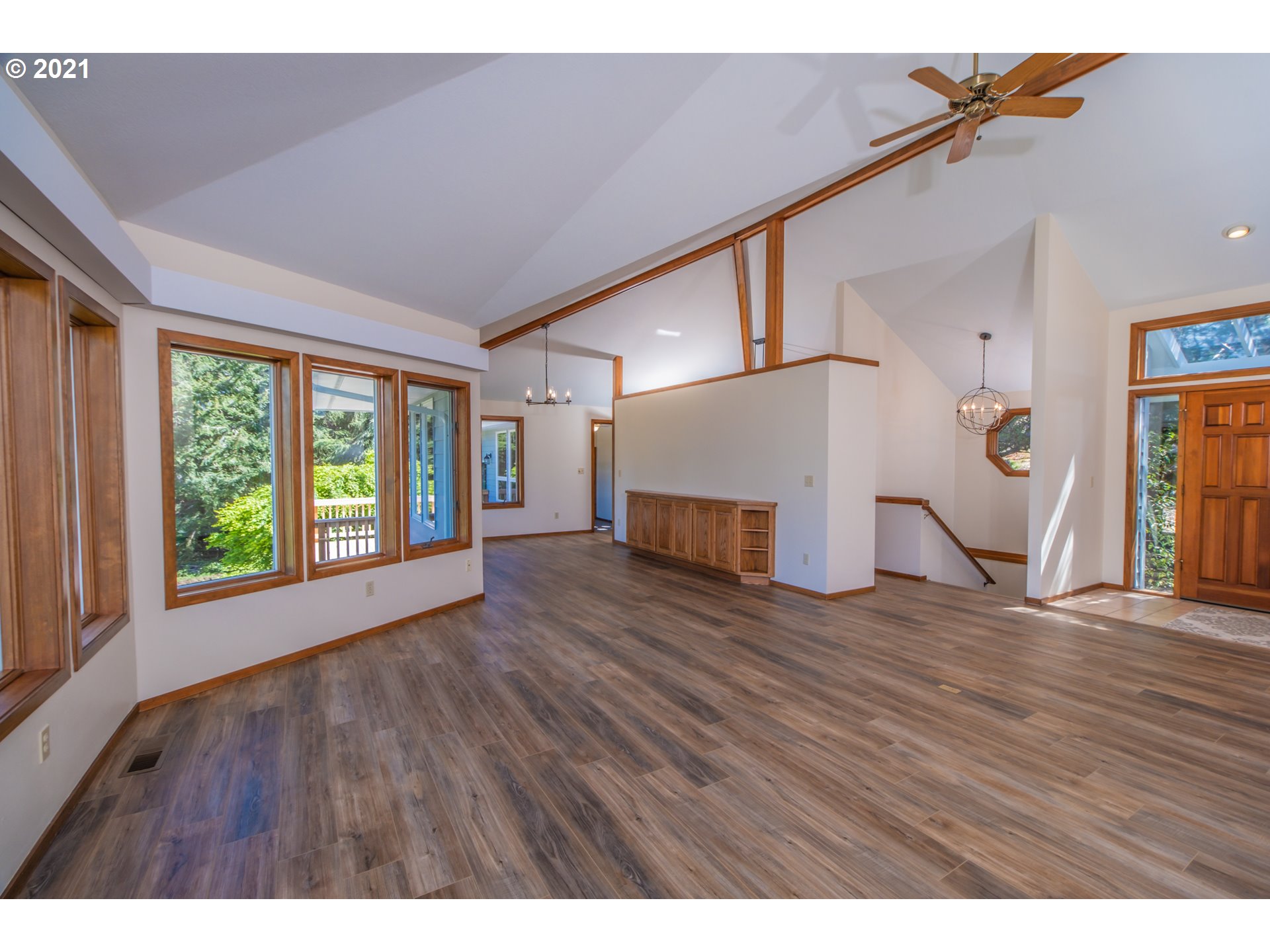 88581 Ocean View Lane Florence, OR 97439 - Photo 5 of 31 Gallery Image 5