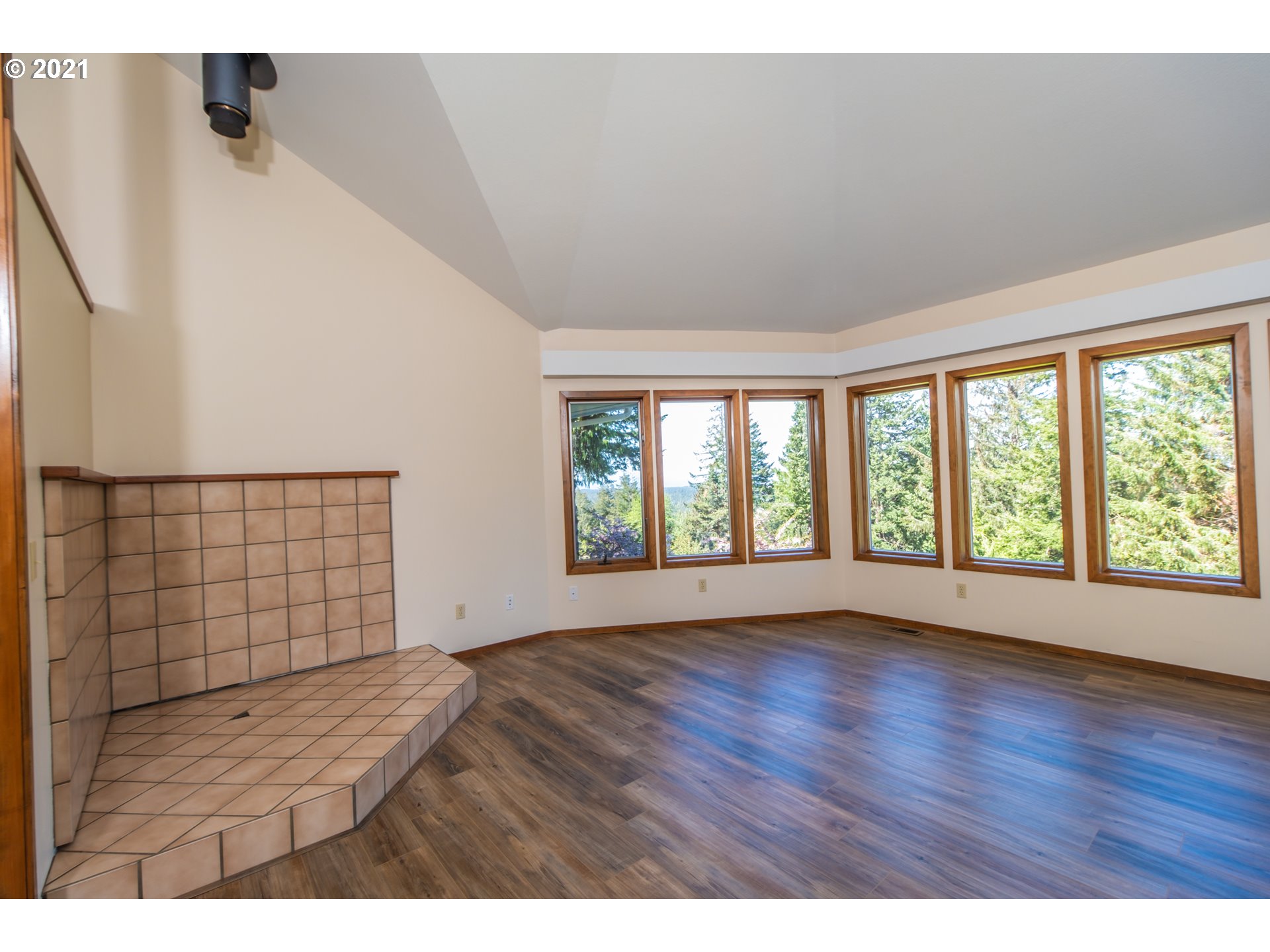 88581 Ocean View Lane Florence, OR 97439 - Photo 7 of 31 Gallery Image 7