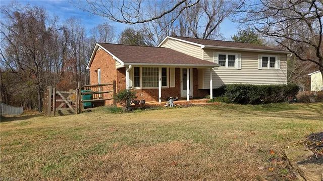 $229,900 | 924 Sportsmans Drive, Winston-Salem, NC 27101