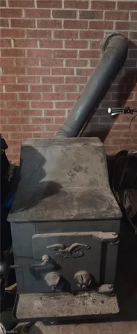 $229,900 | 924 Sportsmans Drive, Winston-Salem, NC 27101