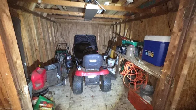 $229,900 | 924 Sportsmans Drive, Winston-Salem, NC 27101