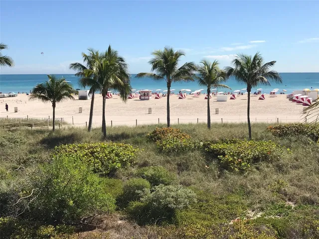 $420,000 | 100 Lincoln Road, Unit 1226, Miami Beach, FL 33139