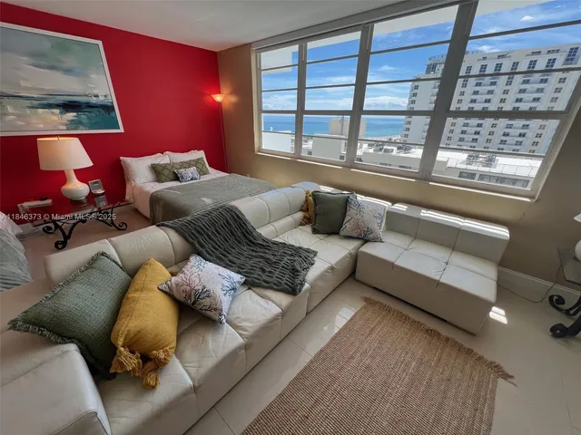 $420,000 | 100 Lincoln Road, Unit 1226, Miami Beach, FL 33139