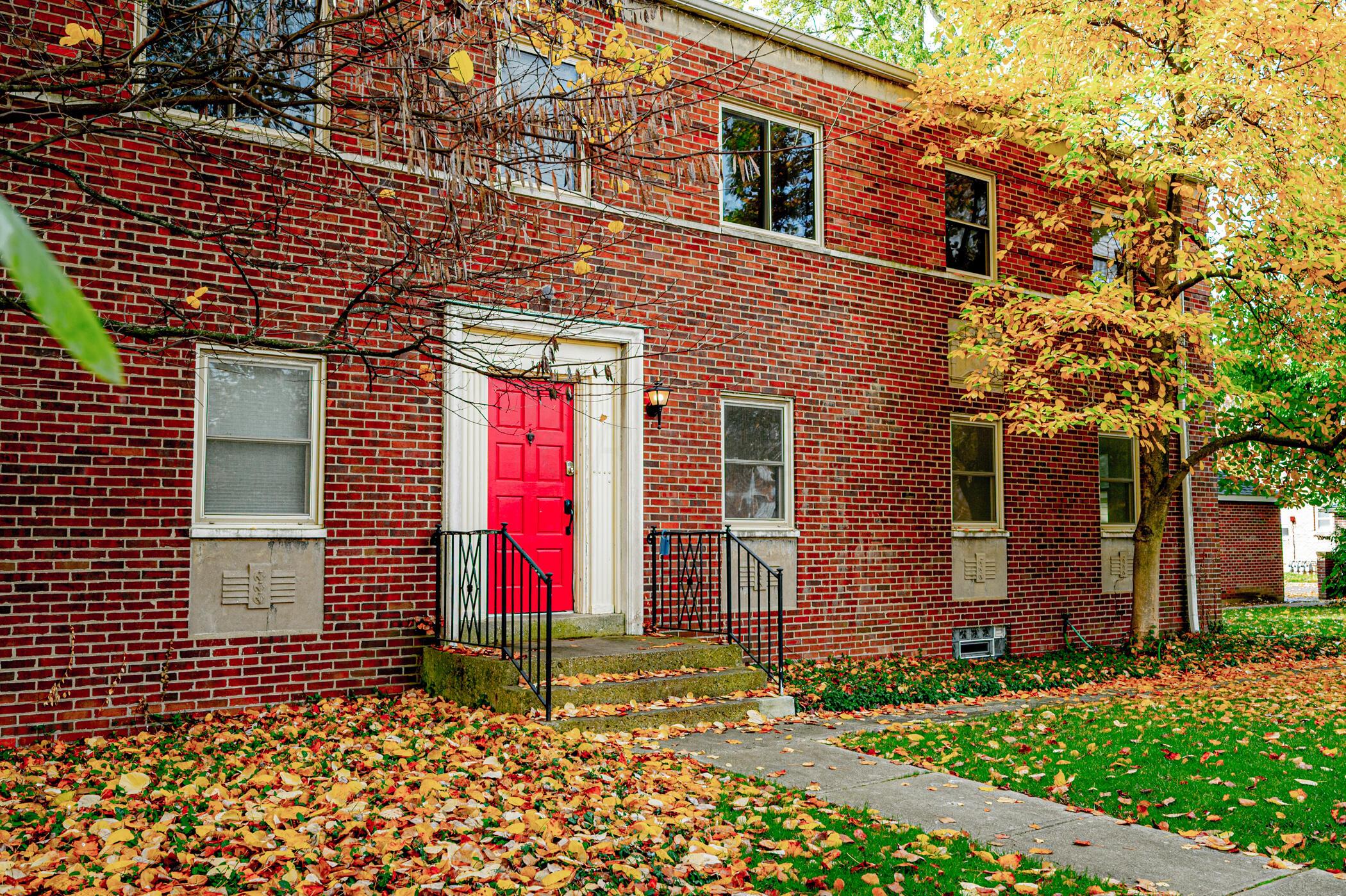 1621 Waltham Road, Unit A Columbus, OH 43221 - Photo 21 of 27 Front