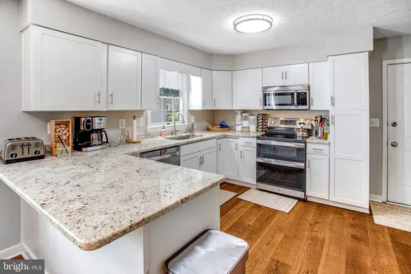 $749,900 | 16099 Deer Park Drive, Dumfries, VA 22025