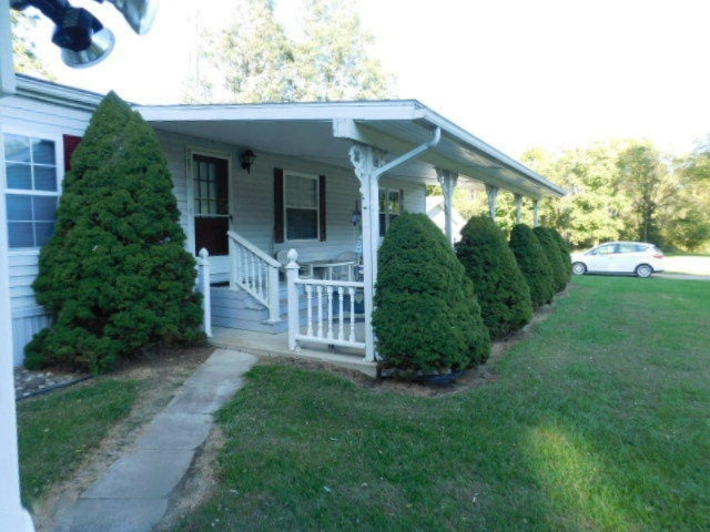 322 East Southern Road Coldwater, MI 49036 - Photo 3 of 15 DSCN1284