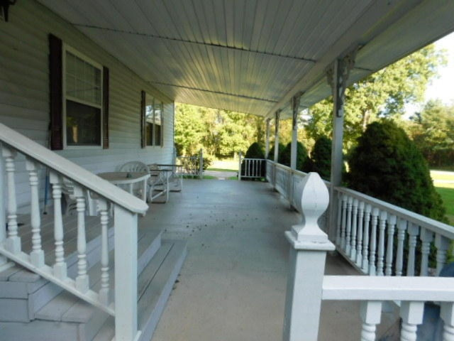 322 East Southern Road Coldwater, MI 49036 - Photo 4 of 15 DSCN1283