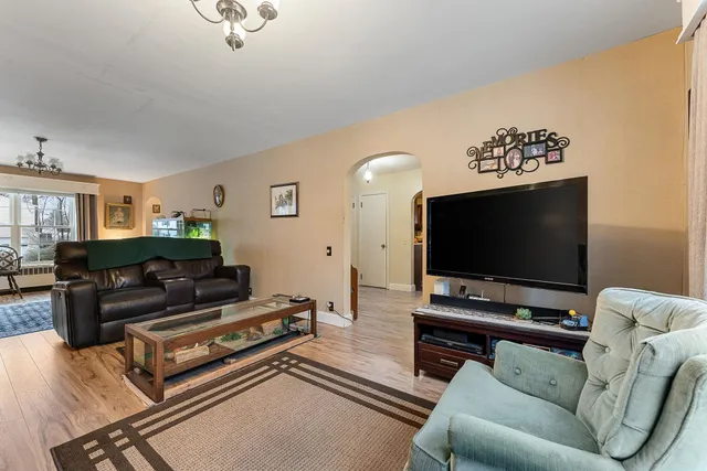 $749,000 | 19 Woodlawn Road, Burlington, VT 05408