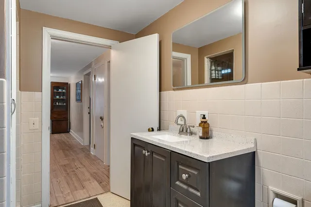 $749,000 | 19 Woodlawn Road, Burlington, VT 05408