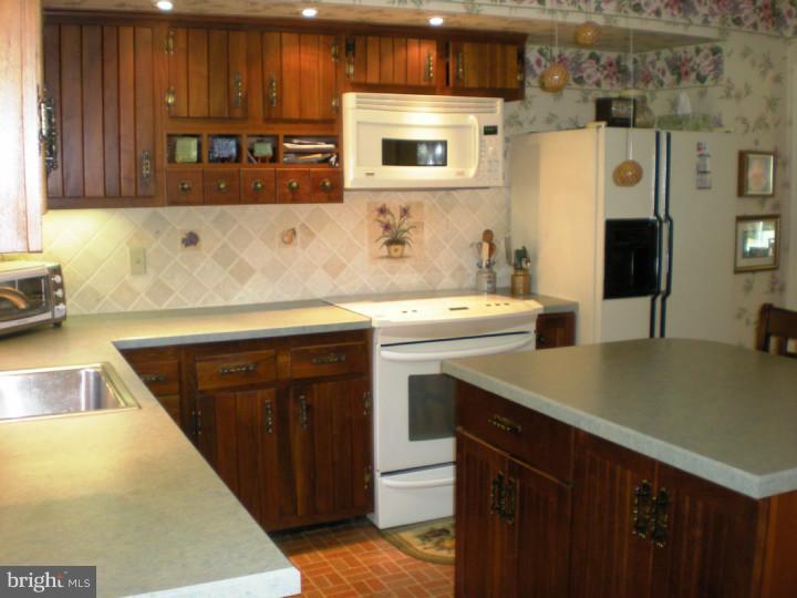 100 Gulph Hills Road Radnor, PA 19087 - Photo 14 of 24 Kitchen
