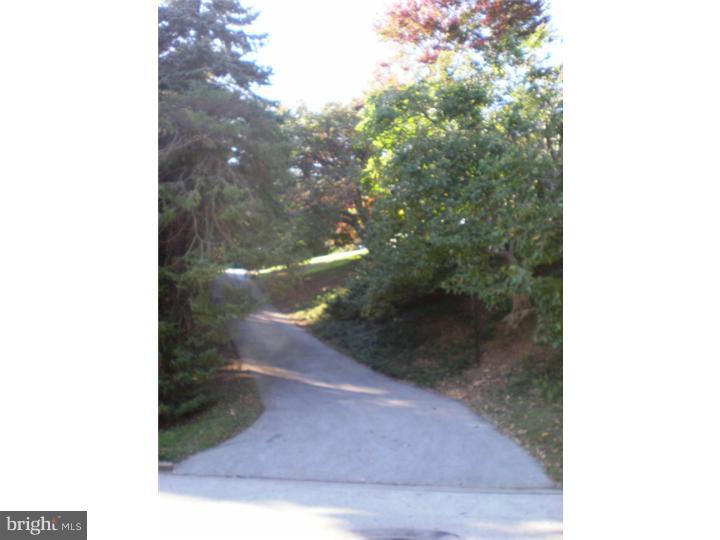 100 Gulph Hills Road Radnor, PA 19087 - Photo 3 of 24 Driveway