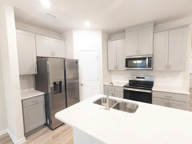 $1,750 | 131 Joneshaven Drive, Fuquay-Varina, NC 27526