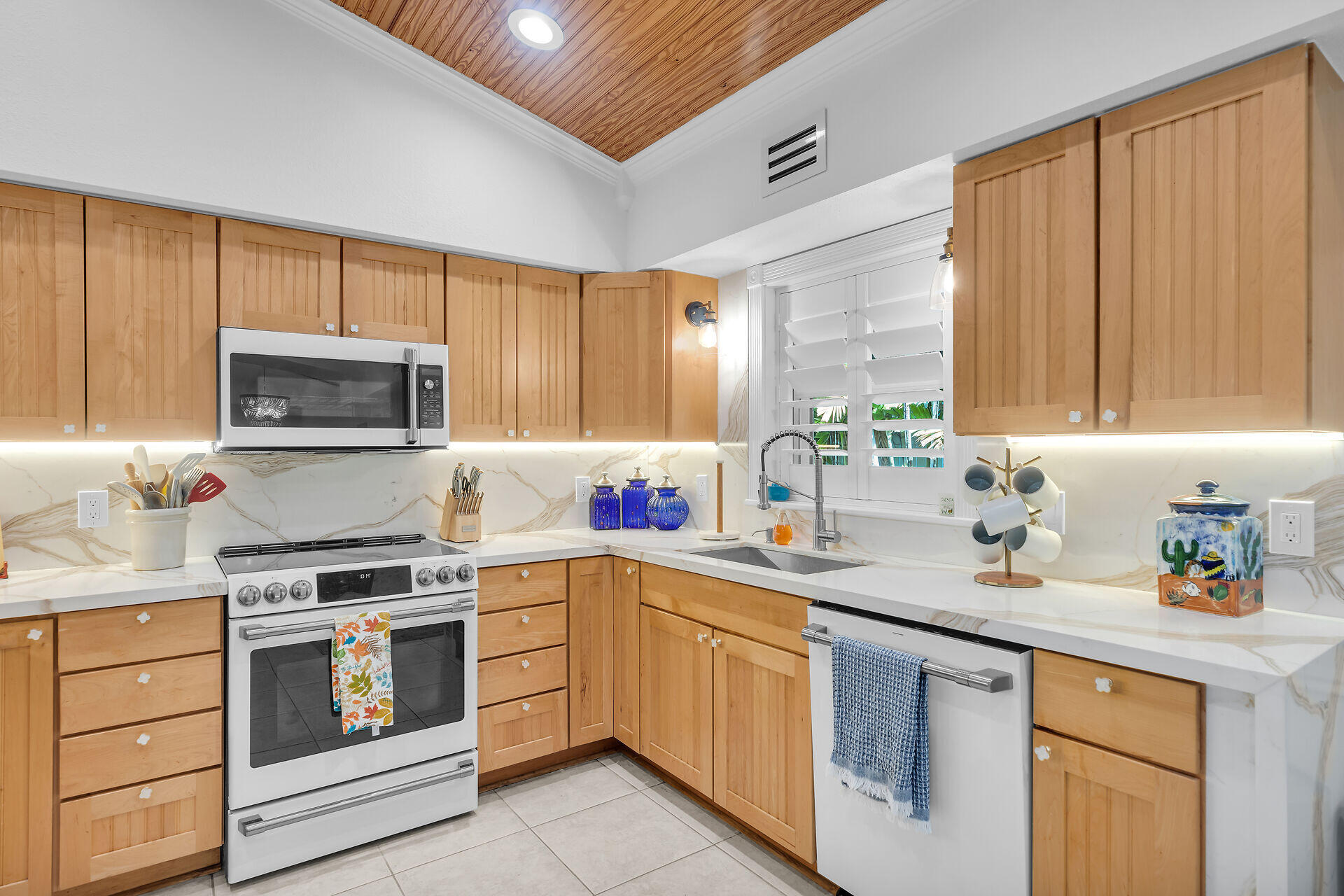 1503 Johnson Street Key West, FL 33040 - Photo 21 of 43 virtual-tour-360905-08