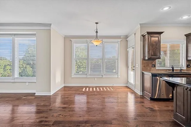 $780,000 | 11307 West 158th Terrace, Overland Park, KS 66221