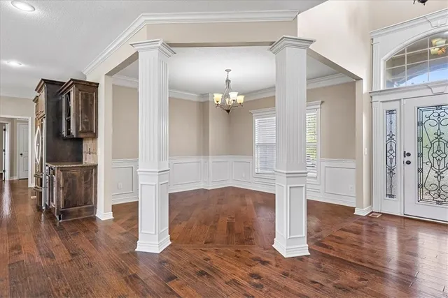 $780,000 | 11307 West 158th Terrace, Overland Park, KS 66221