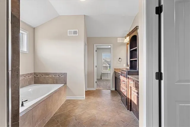 $780,000 | 11307 West 158th Terrace, Overland Park, KS 66221