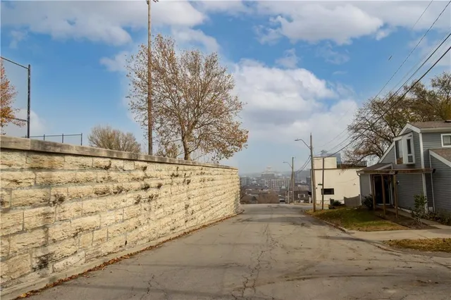 $325,000 | 2101 Holly Street, Kansas City, MO 64108