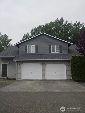 $2,000 | 2306 East Division Street, Unit B, Mount Vernon, WA 98274