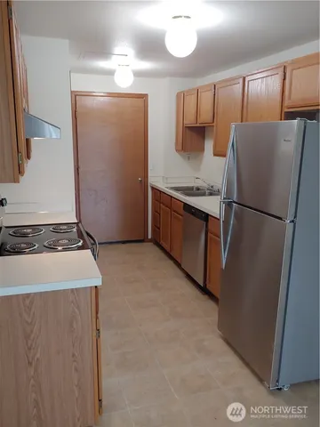 $2,000 | 2306 East Division Street, Unit B, Mount Vernon, WA 98274