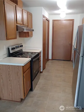 $2,000 | 2306 East Division Street, Unit B, Mount Vernon, WA 98274