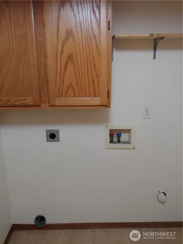 $2,000 | 2306 East Division Street, Unit B, Mount Vernon, WA 98274