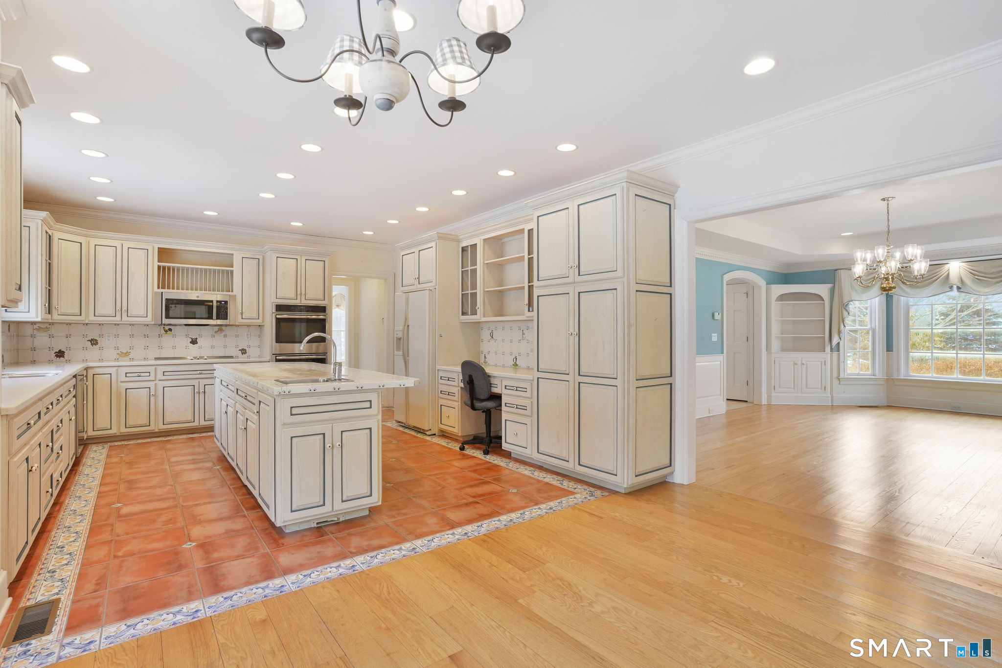 40 Puritan Road Trumbull, CT 06611 - Photo 16 of 40