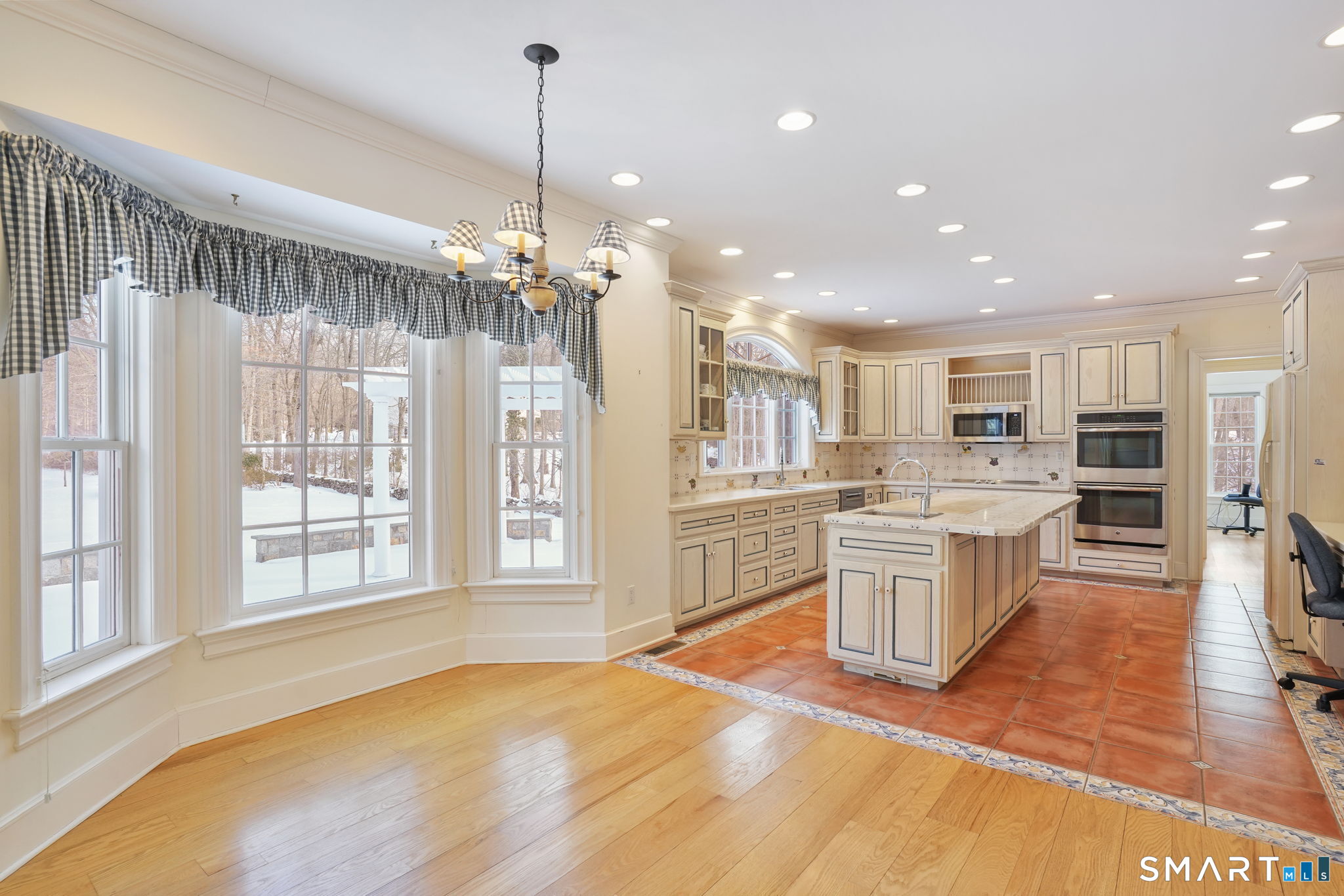 40 Puritan Road Trumbull, CT 06611 - Photo 17 of 40