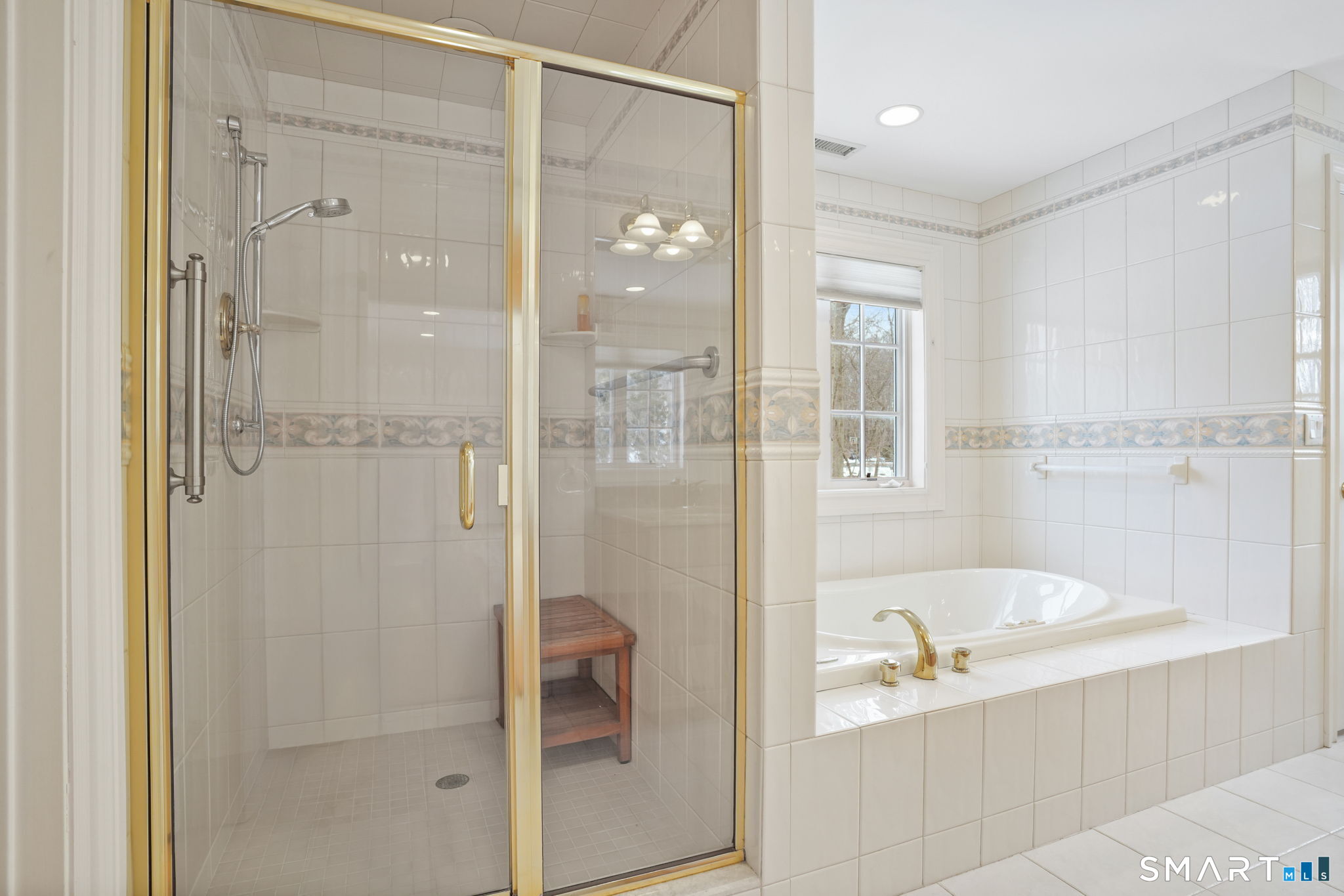 40 Puritan Road Trumbull, CT 06611 - Photo 25 of 40