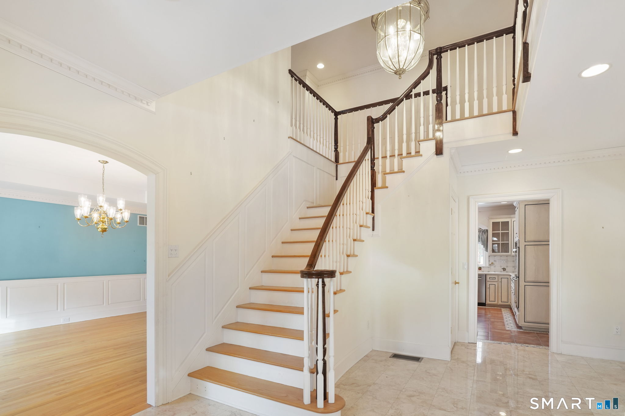 40 Puritan Road Trumbull, CT 06611 - Photo 3 of 40