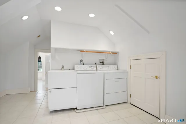 $1,399,900 | 40 Puritan Road, Trumbull, CT 06611