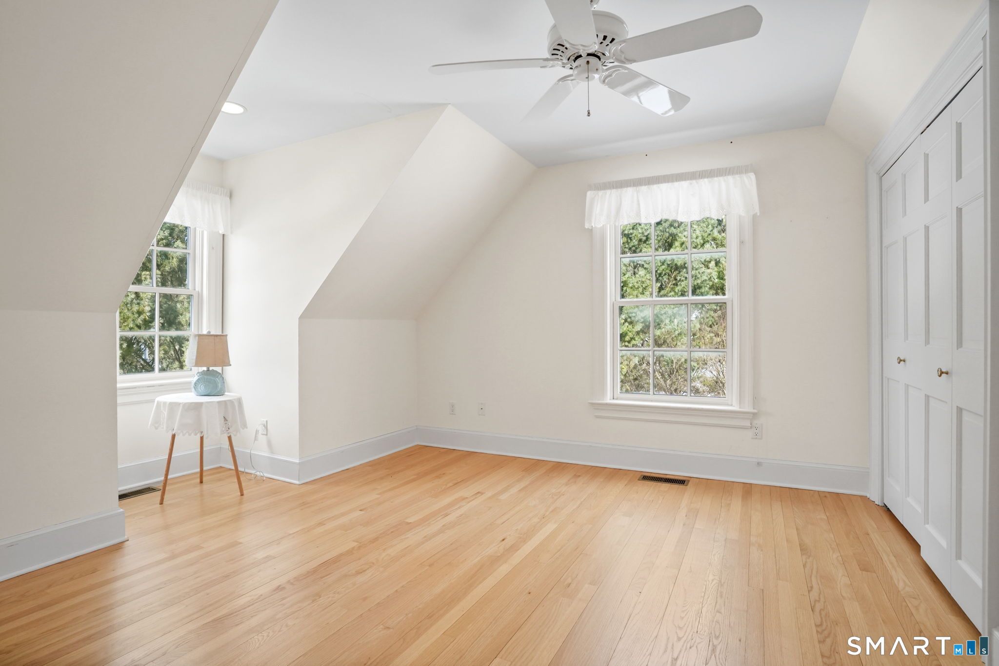 40 Puritan Road Trumbull, CT 06611 - Photo 33 of 40