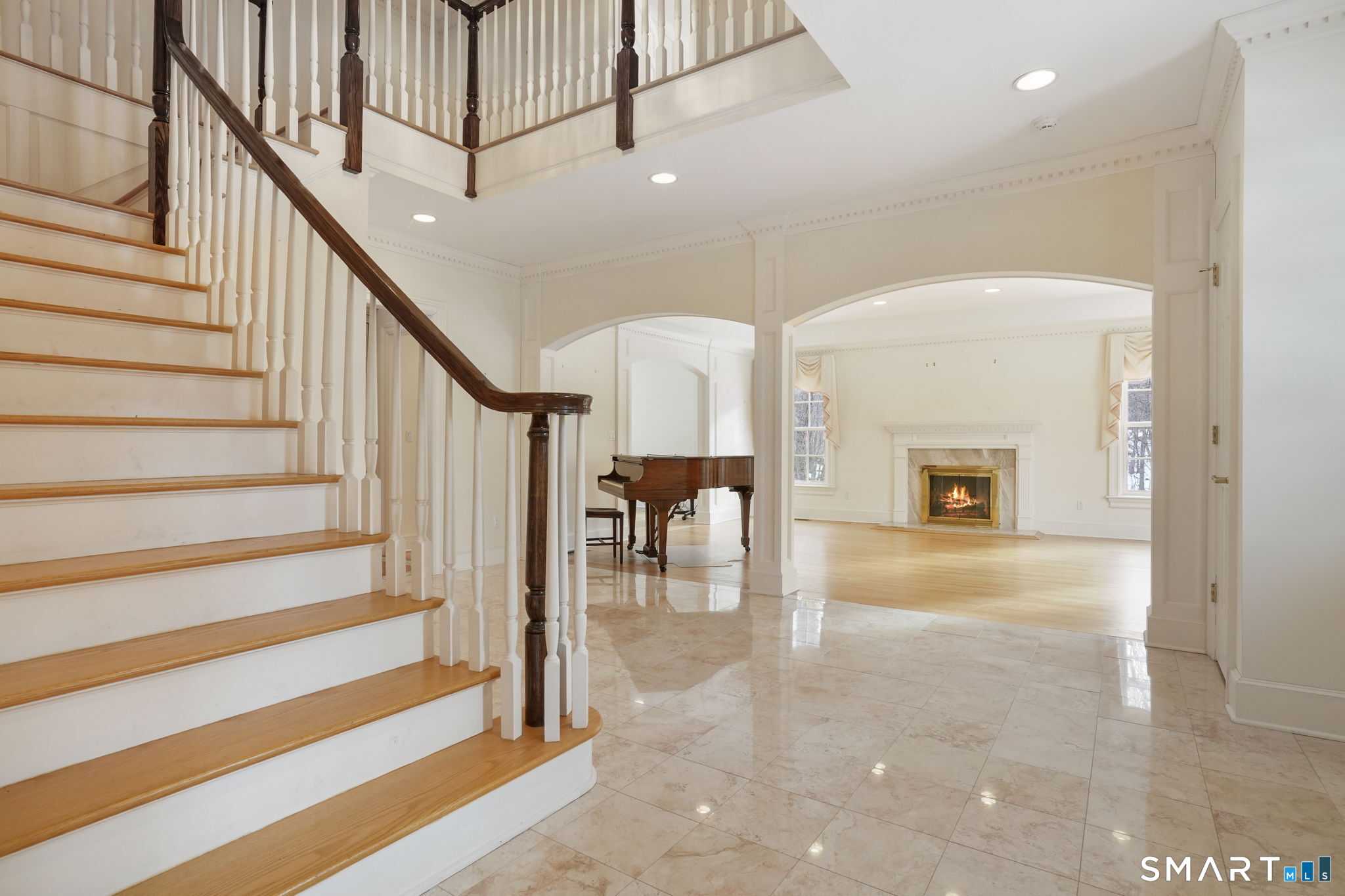 40 Puritan Road Trumbull, CT 06611 - Photo 4 of 40