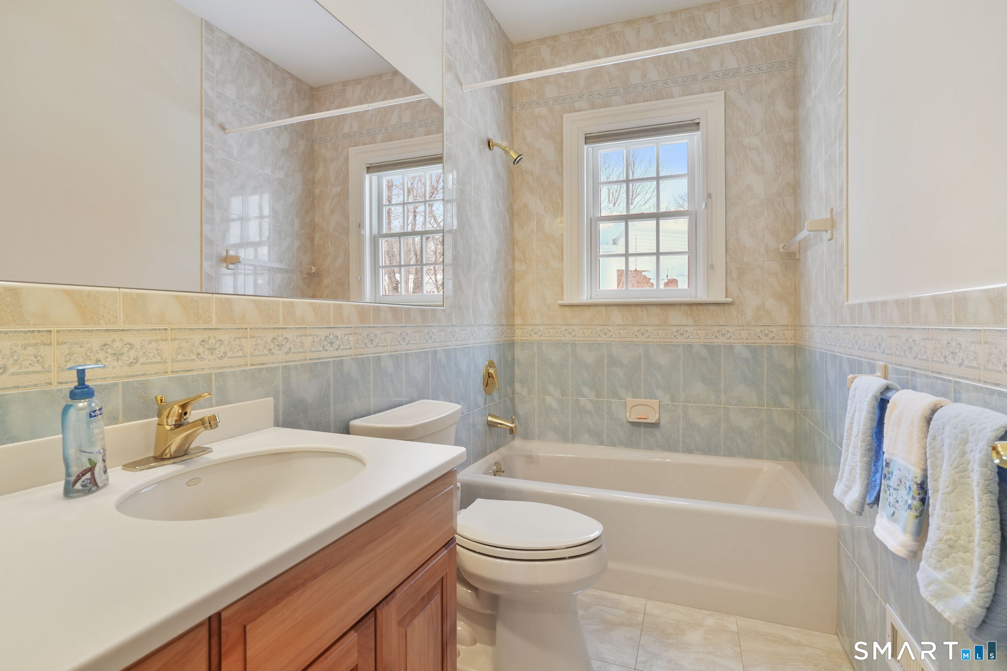 40 Puritan Road Trumbull, CT 06611 - Photo 9 of 40