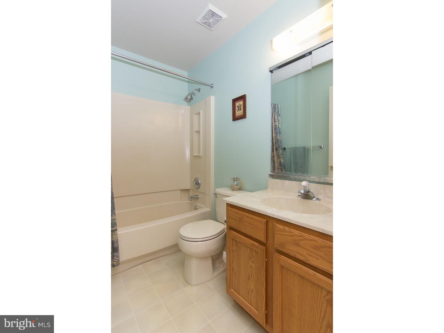 49 Country Road Perkasie, PA 18944 - Photo 16 of 22 Bathroom