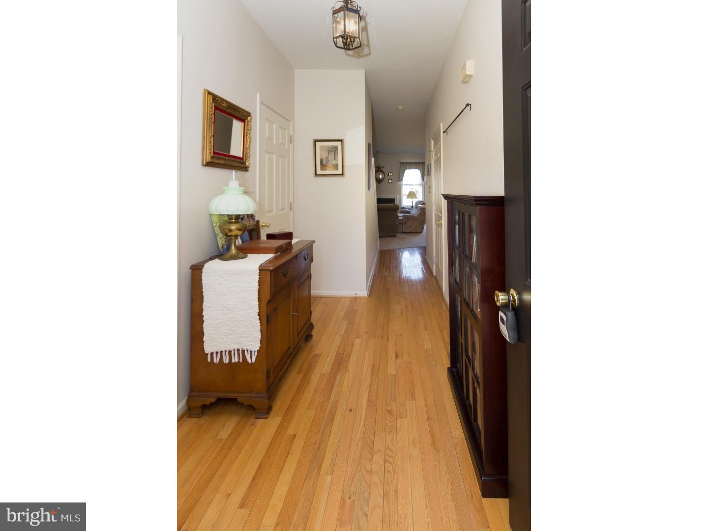 49 Country Road Perkasie, PA 18944 - Photo 4 of 22 Foyer