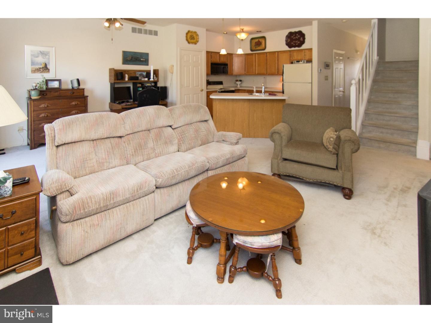 49 Country Road Perkasie, PA 18944 - Photo 6 of 22 Living Room