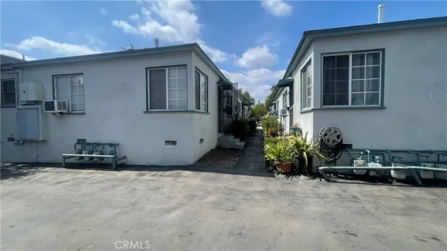 $1,900 | 364 South Sierra Madre Boulevard, Unit 370 1/2, Pasadena, CA 91101