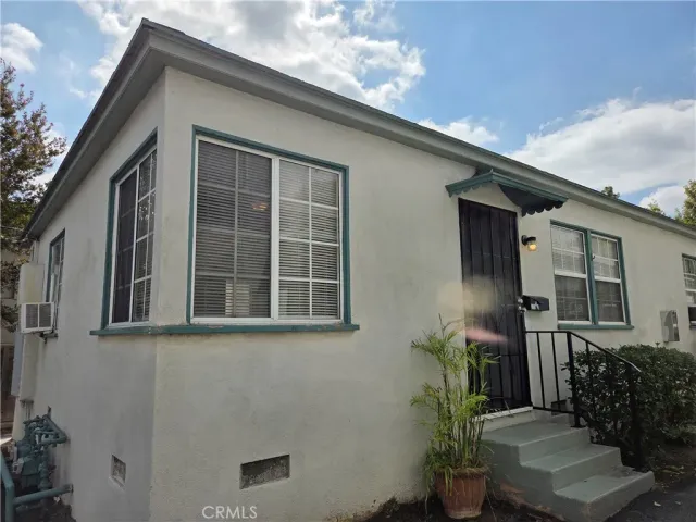 $1,900 | 364 South Sierra Madre Boulevard, Unit 370 1/2, Pasadena, CA 91101