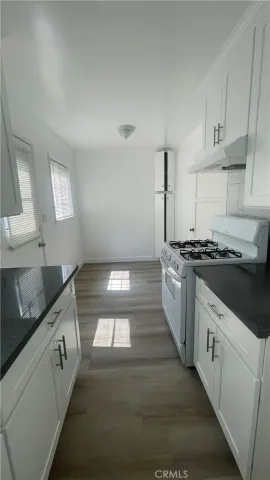 $1,900 | 364 South Sierra Madre Boulevard, Unit 370 1/2, Pasadena, CA 91101