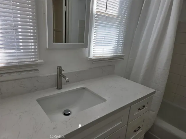 $1,900 | 364 South Sierra Madre Boulevard, Unit 370 1/2, Pasadena, CA 91101