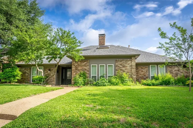 $835,000 | 1104 Chesterton Drive, Richardson, TX 75080