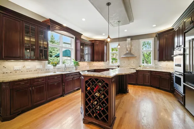 $1,149,000 | 21776 West Jupiter Court, Mundelein, IL 60060