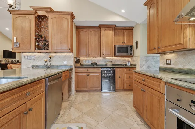 $429,900 | 1748 North Windsor Drive, Arlington Heights, IL 60004