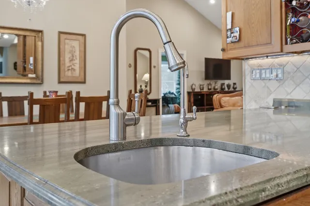 $429,900 | 1748 North Windsor Drive, Arlington Heights, IL 60004