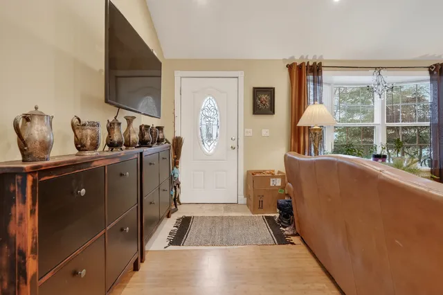 $429,900 | 1748 North Windsor Drive, Arlington Heights, IL 60004