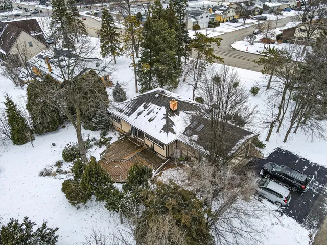 $429,900 | 1748 North Windsor Drive, Arlington Heights, IL 60004