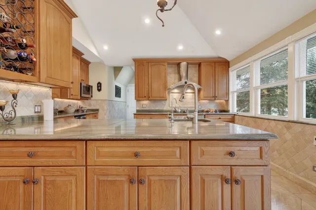 $429,900 | 1748 North Windsor Drive, Arlington Heights, IL 60004