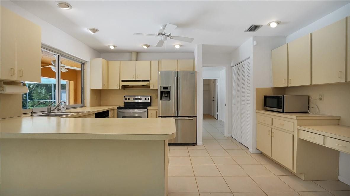 6110 Southwest 186th Way Southwest Ranches, FL 33332 - Photo 16 of 30 Photo 16