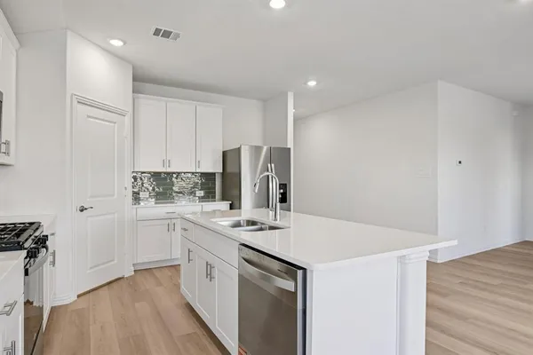 $2,450 | 700 London Town Lane, McKinney, TX 75071