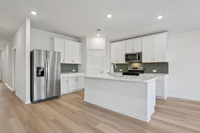 $2,600 | 700 London Town Lane, McKinney, TX 75071